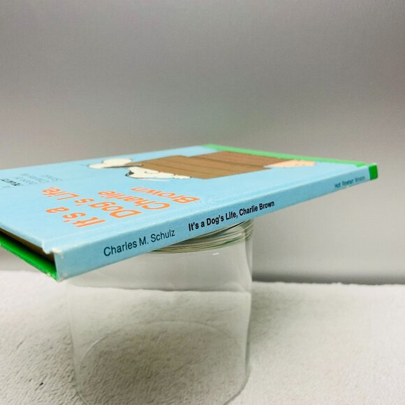 EVUC Book: "It's A Dog's Life, Charlie Brown," Peanuts Book, Charles M. Schulz - Picture 4 of 10